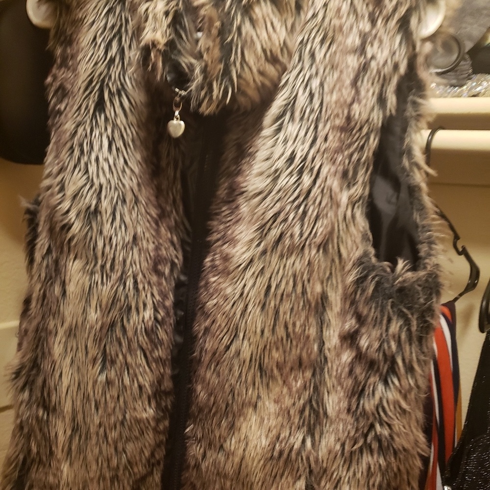 Fur vest forever 21